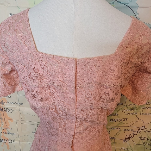 Vintage 1950s Pink Lace Cocktail Dress By Form Fit New York Knee Lenght - Picture 7 of 16